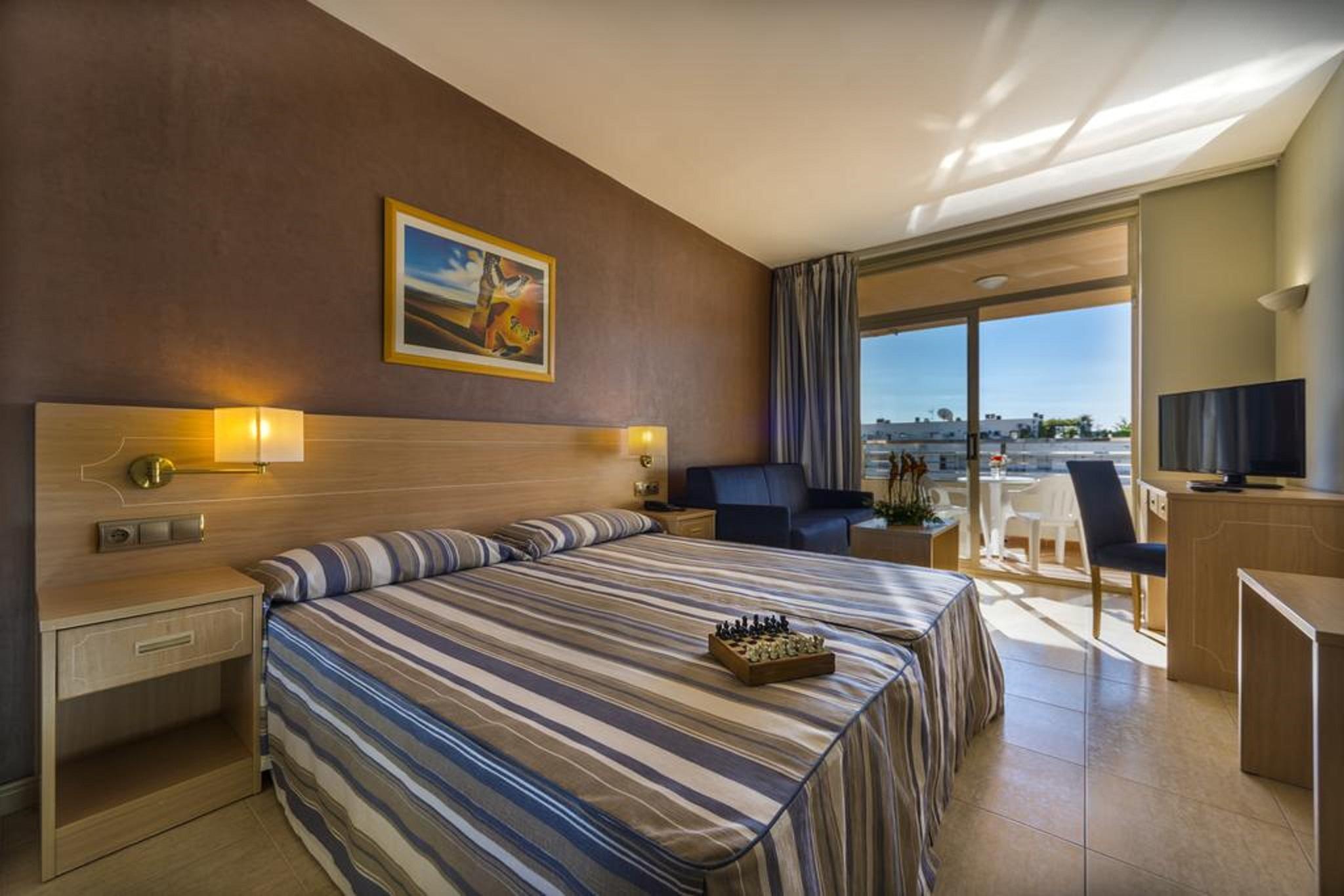 4R Gran Regina Hotel Salou Bagian luar foto