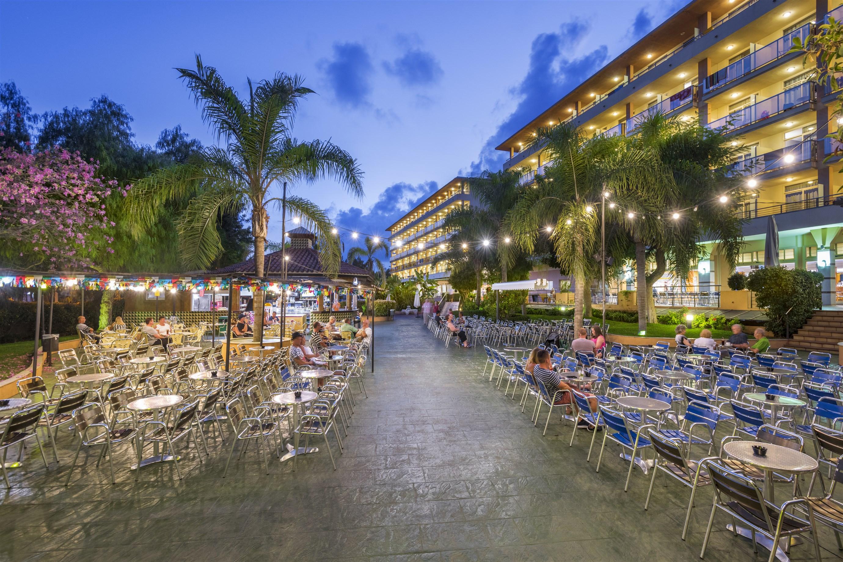 4R Gran Regina Hotel Salou Bagian luar foto