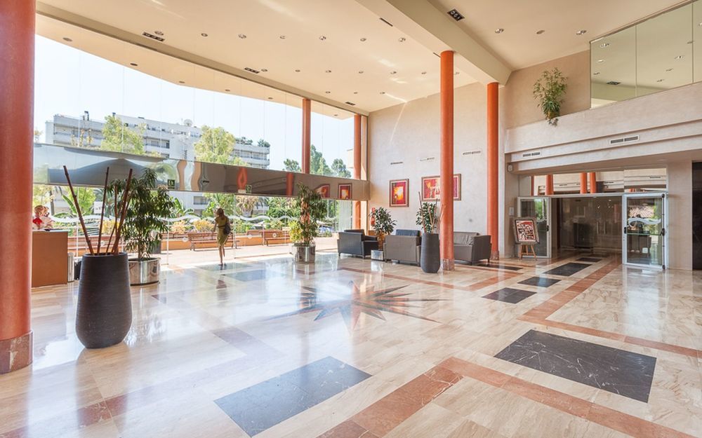 4R Gran Regina Hotel Salou Bagian luar foto